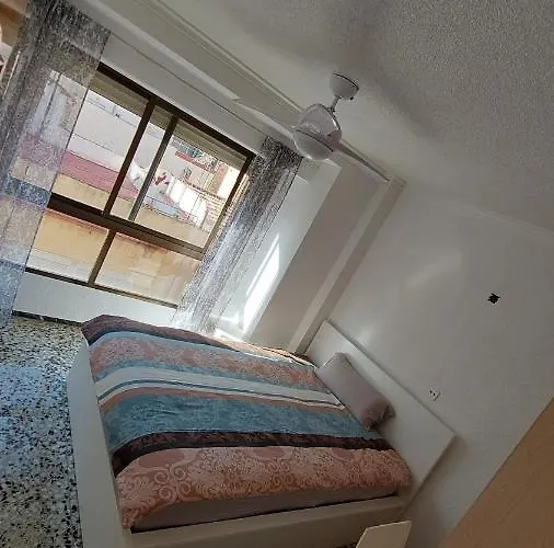 Central בית אירוח אליקאנטה